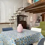 Daire Terrazza Vista Mare - Marvin *