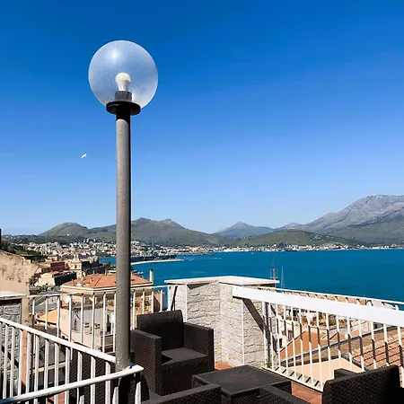 Terrazza Con Vista Panoramica Gaeta
